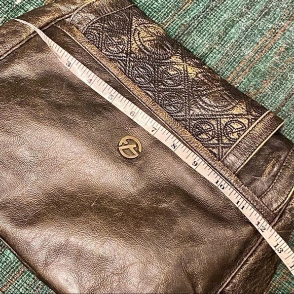 Francesco Biasi distressed black&gold leather purse with logo. - Picture 15 of 16